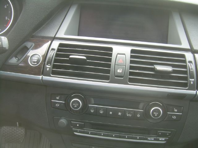 BMW X5 2012 photo 9