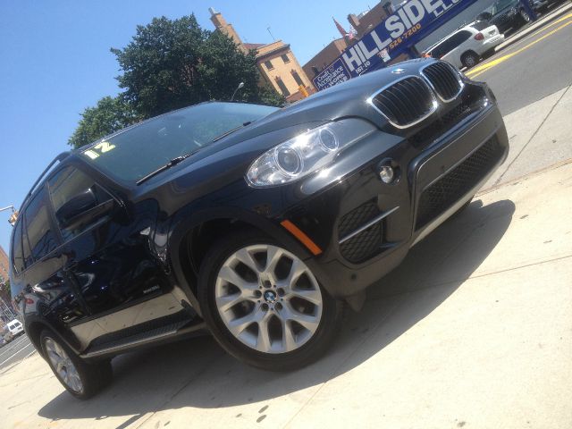 BMW X5 2012 photo 2