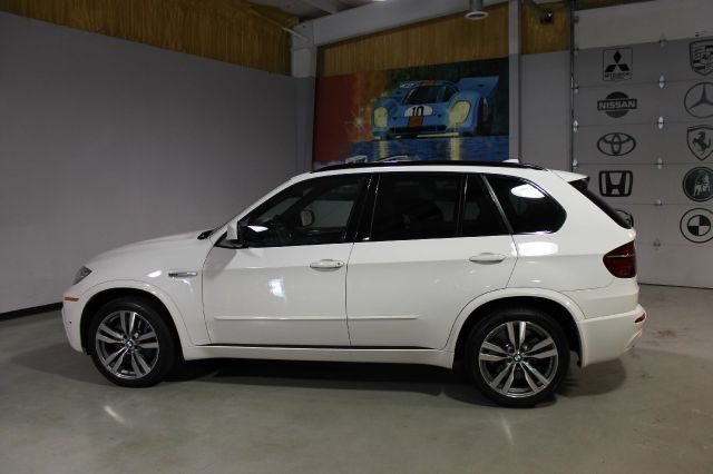 BMW X5 2013 photo 24