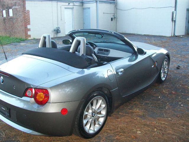 BMW Z4 2003 photo 2