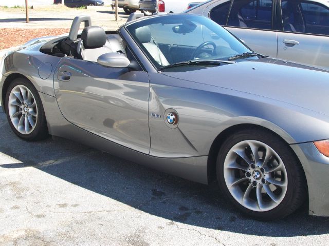 BMW Z4 2003 photo 2