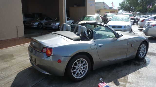 BMW Z4 2003 photo 2