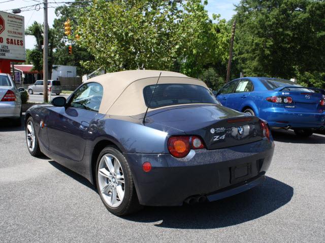 BMW Z4 2004 photo 2