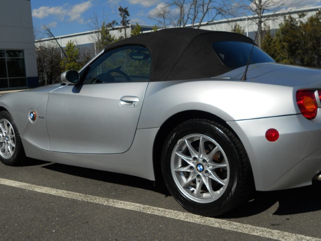 BMW Z4 2004 photo 9