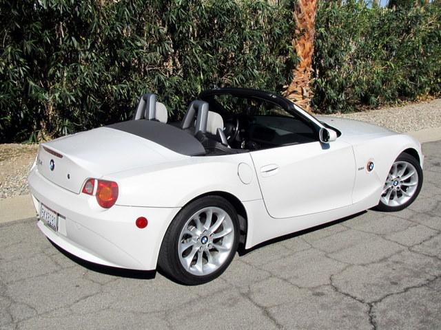 BMW Z4 Quadcab Shortbox 4x4 Z71 Sports Car