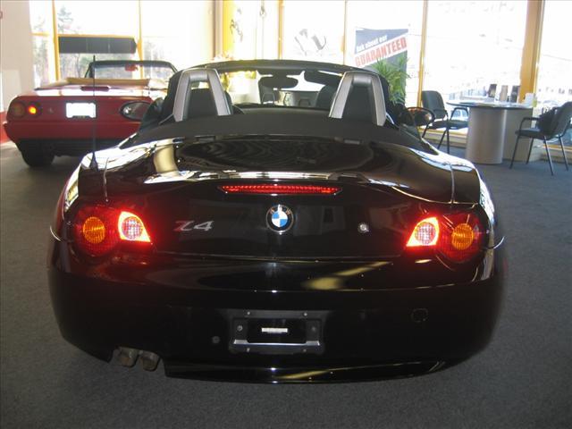 BMW Z4 2004 photo 2