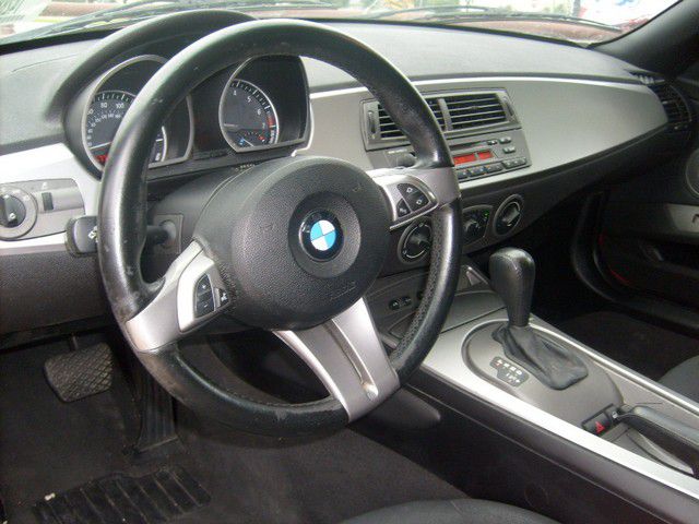 BMW Z4 2004 photo 6