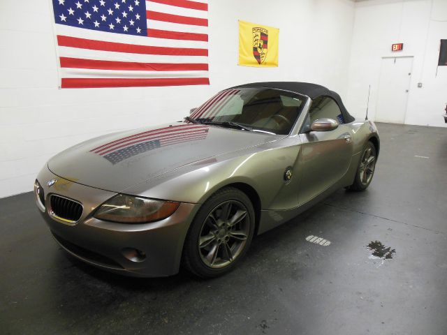 BMW Z4 2004 photo 2