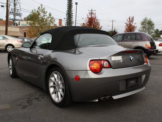 BMW Z4 2004 photo 2