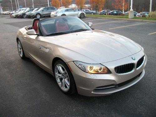 BMW Z4 2010 photo 2