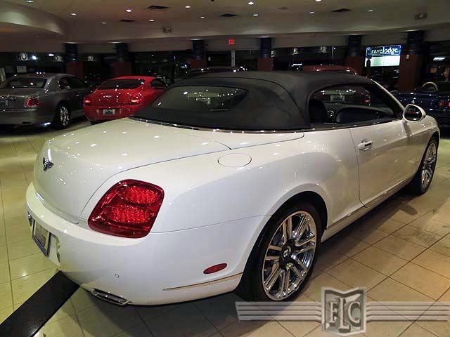 Bentley Continental GTC 2011 photo 5