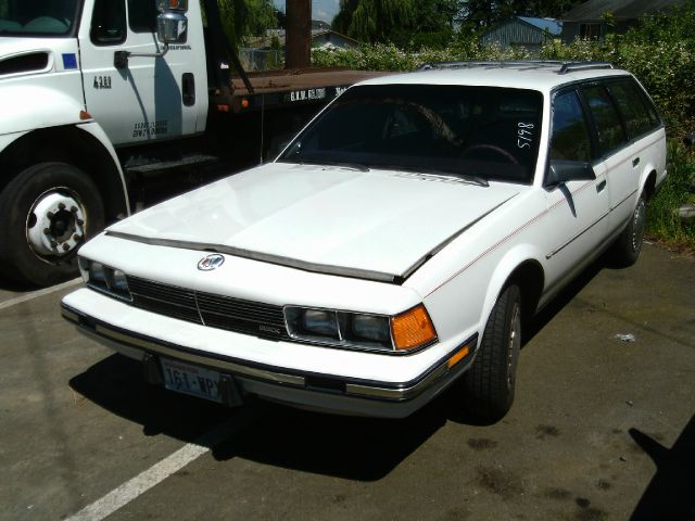 Buick Century 1986 photo 4