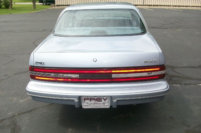 Buick Century 1994 photo 20