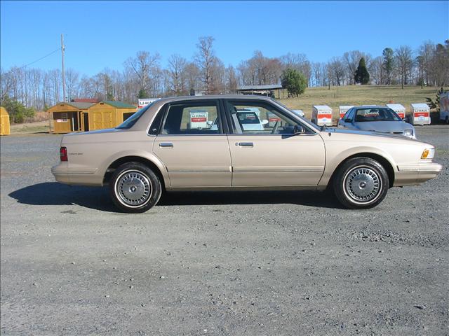 Buick Century 1995 photo 4