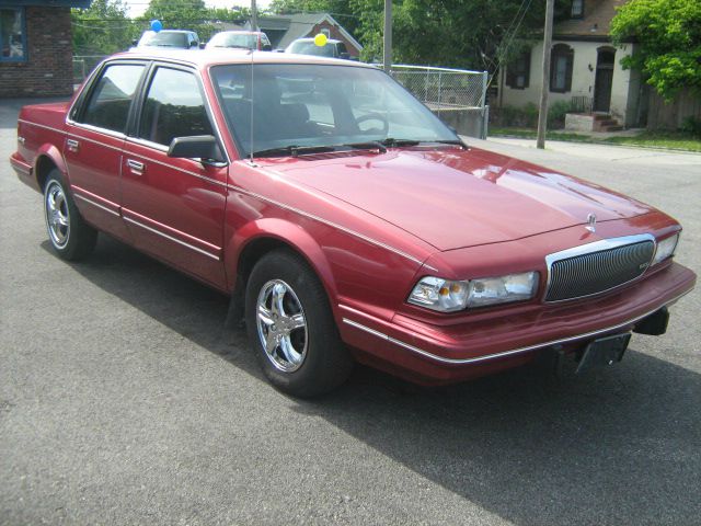 Buick Century 1996 photo 1