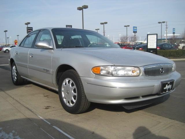 Buick Century 2000 photo 1