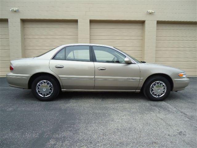 Buick Century 2000 photo 1