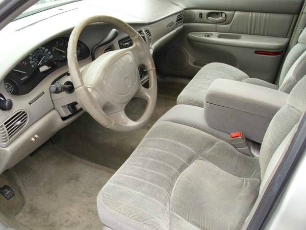 Buick Century 2000 photo 2