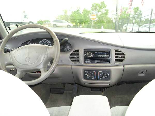 Buick Century 2000 photo 3