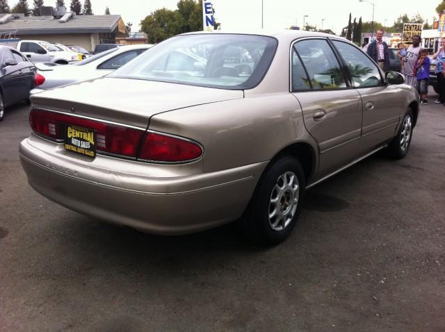 Buick Century 2000 photo 3