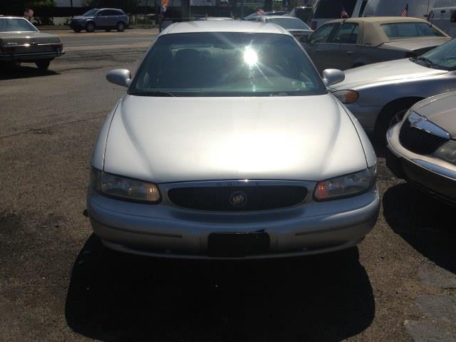 Buick Century 2000 photo 1