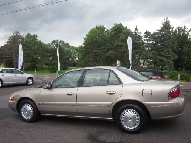 Buick Century 2000 photo 2