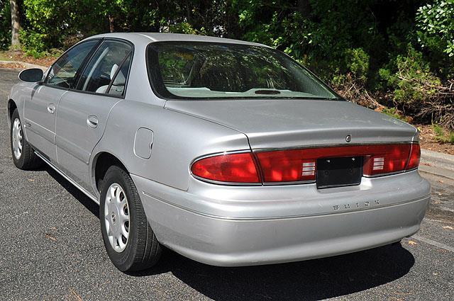 Buick Century 2001 photo 2