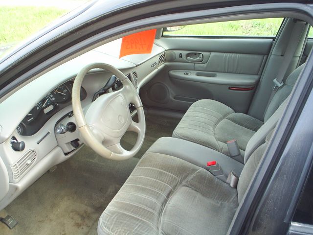 Buick Century 2001 photo 2