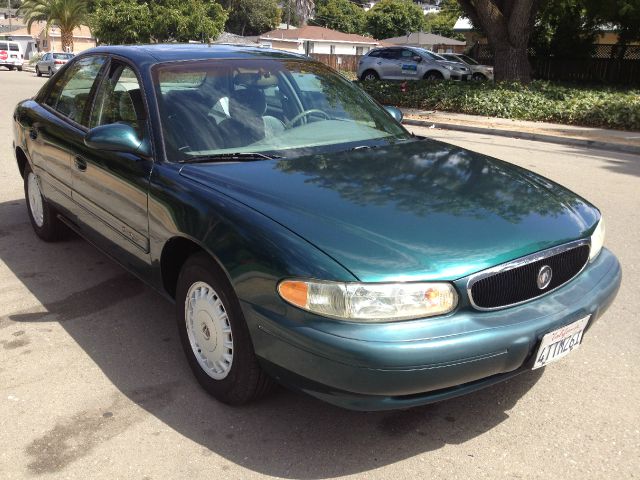 Buick Century 2001 photo 2