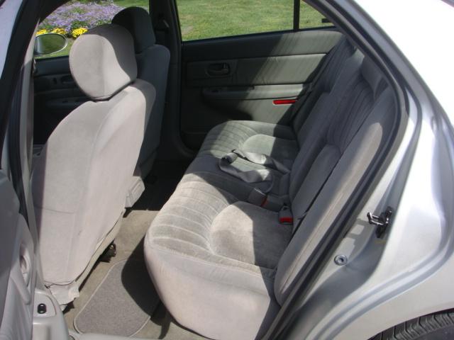 Buick Century 2001 photo 2