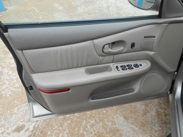 Buick Century 2001 photo 3