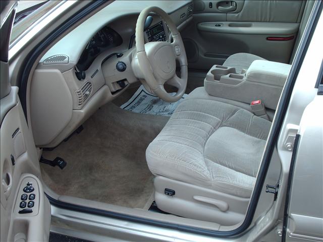 Buick Century 2001 photo 2