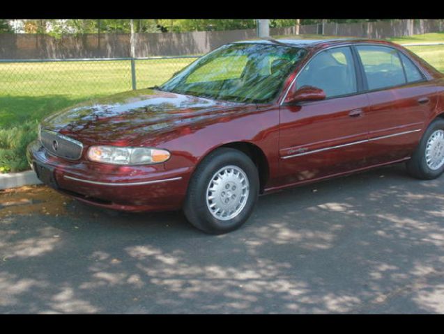 Buick Century 2001 photo 1