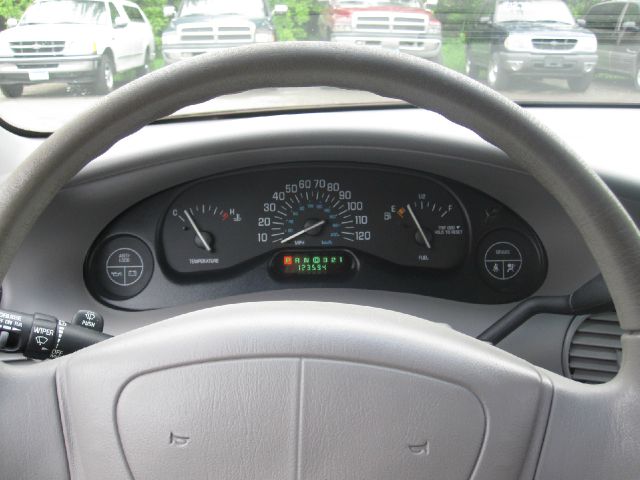 Buick Century 2001 photo 1