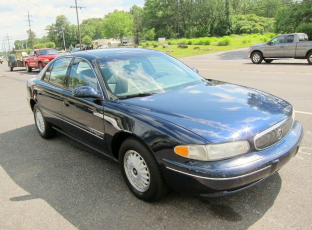 Buick Century 2001 photo 2