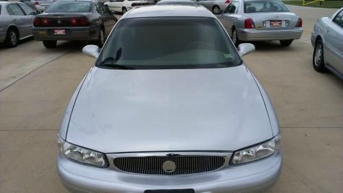 Buick Century 2002 photo 1