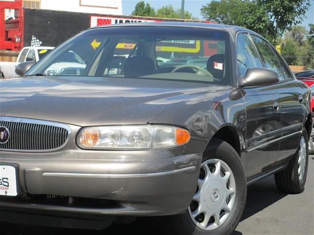 Buick Century 2002 photo 1