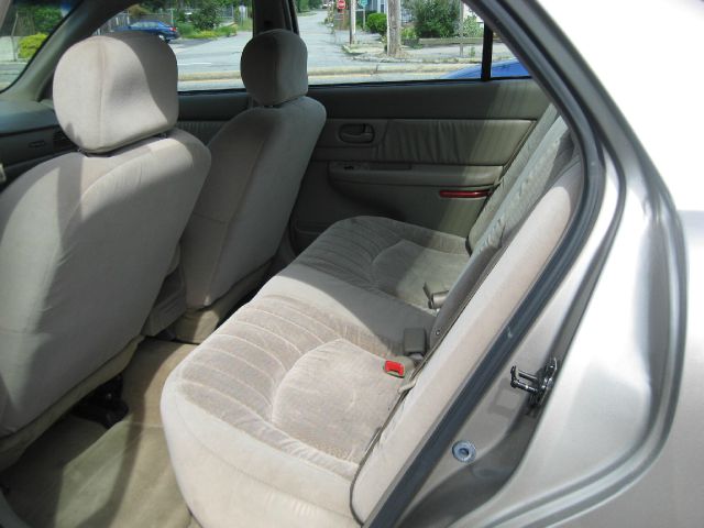 Buick Century 2002 photo 2