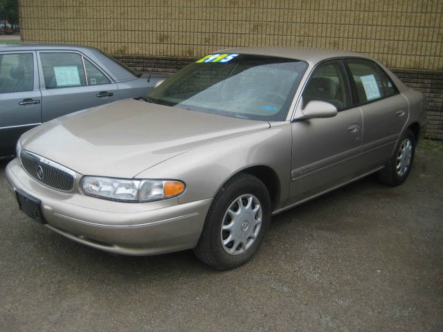 Buick Century 2002 photo 1