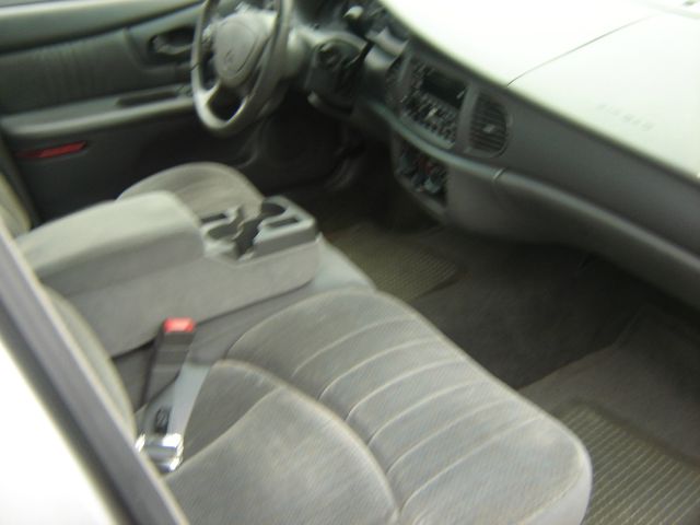 Buick Century 2002 photo 2