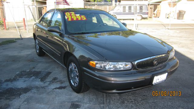 Buick Century 2002 photo 1