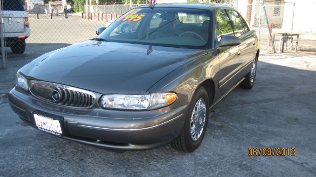 Buick Century 2002 photo 2