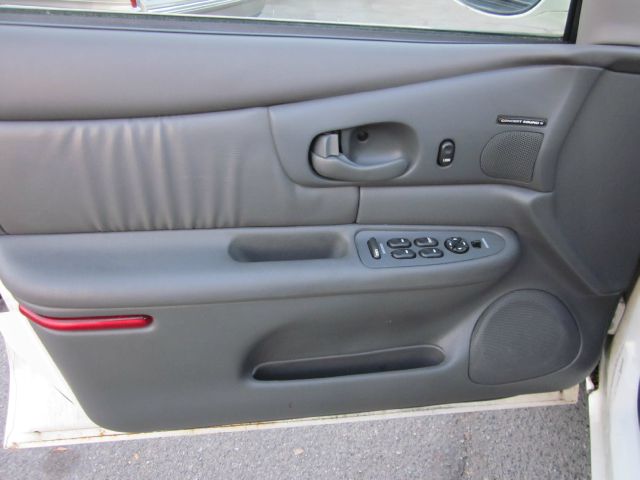 Buick Century 2002 photo 1