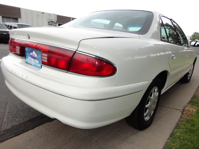 Buick Century 2002 photo 1