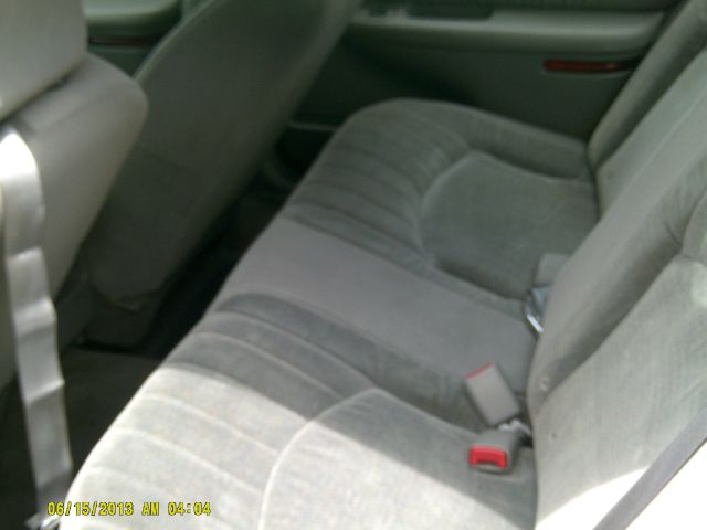 Buick Century 2002 photo 2