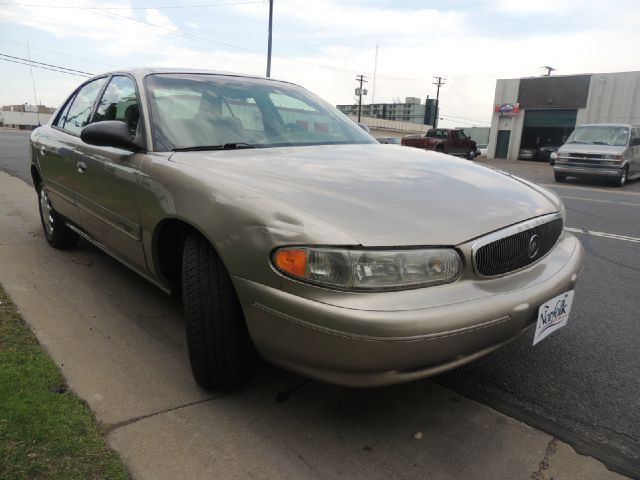 Buick Century 2002 photo 1