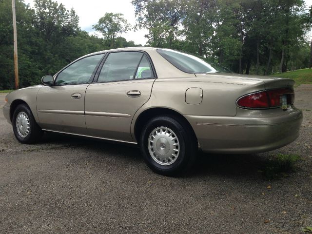 Buick Century 2003 photo 2