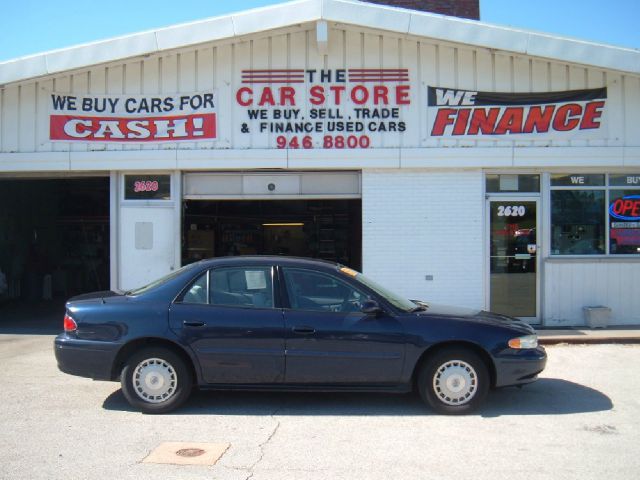 Buick Century 2003 photo 2