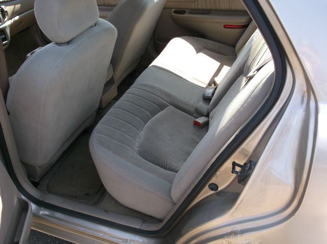 Buick Century 2003 photo 8