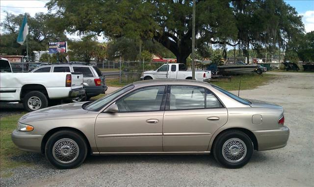 Buick Century 2003 photo 1